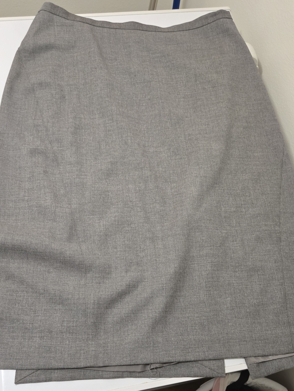 Structured Gray Pencil Skirt — Women's Professional Wear